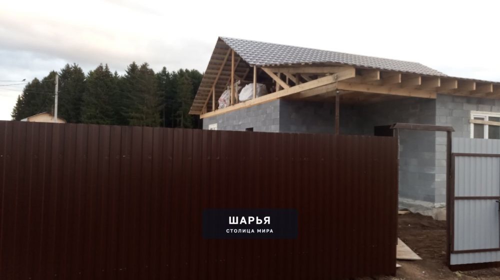 ЗАБОРЫ, КОТОРЫЕ ПРОСТОЯТ ДЕСЯТИЛЕТИЯ — Шарья — фото 1