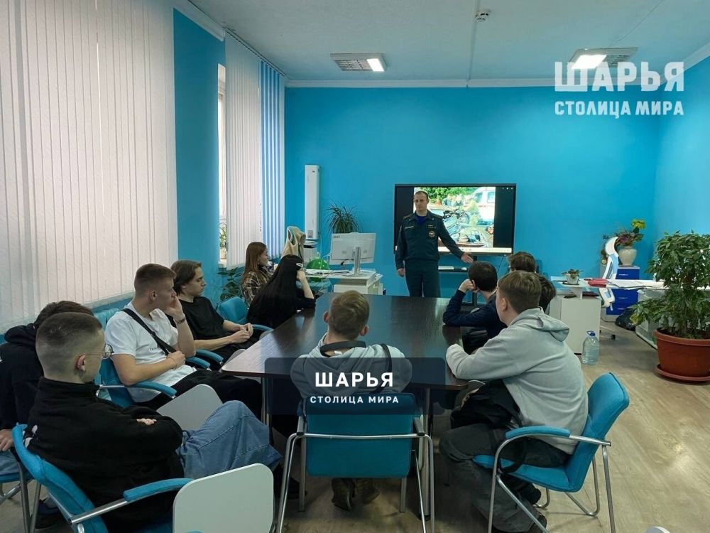 Студенты Шарьи участвуют в "краш-курсе" от Госавтоинспекции — Шарья — фото 2