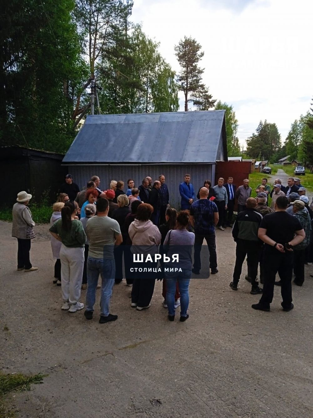 С шарьинцами обсудили предстоящий снос гаражей и кладовок на ул. Юбилейной — Шарья