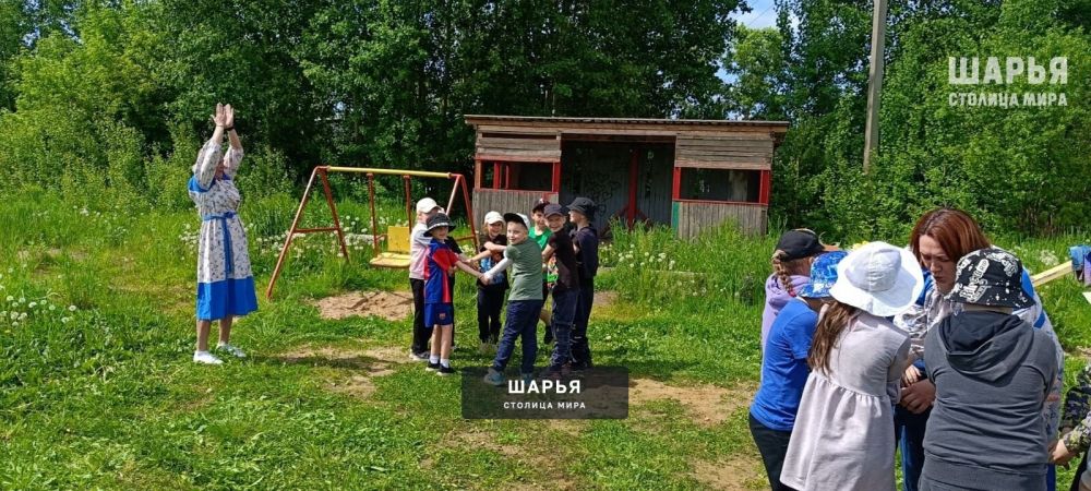 В ТОСе «Октябрьский» прошла детская игровая программа «Раз, два, три, четыре, пять – летом… — Шарья — фото 6