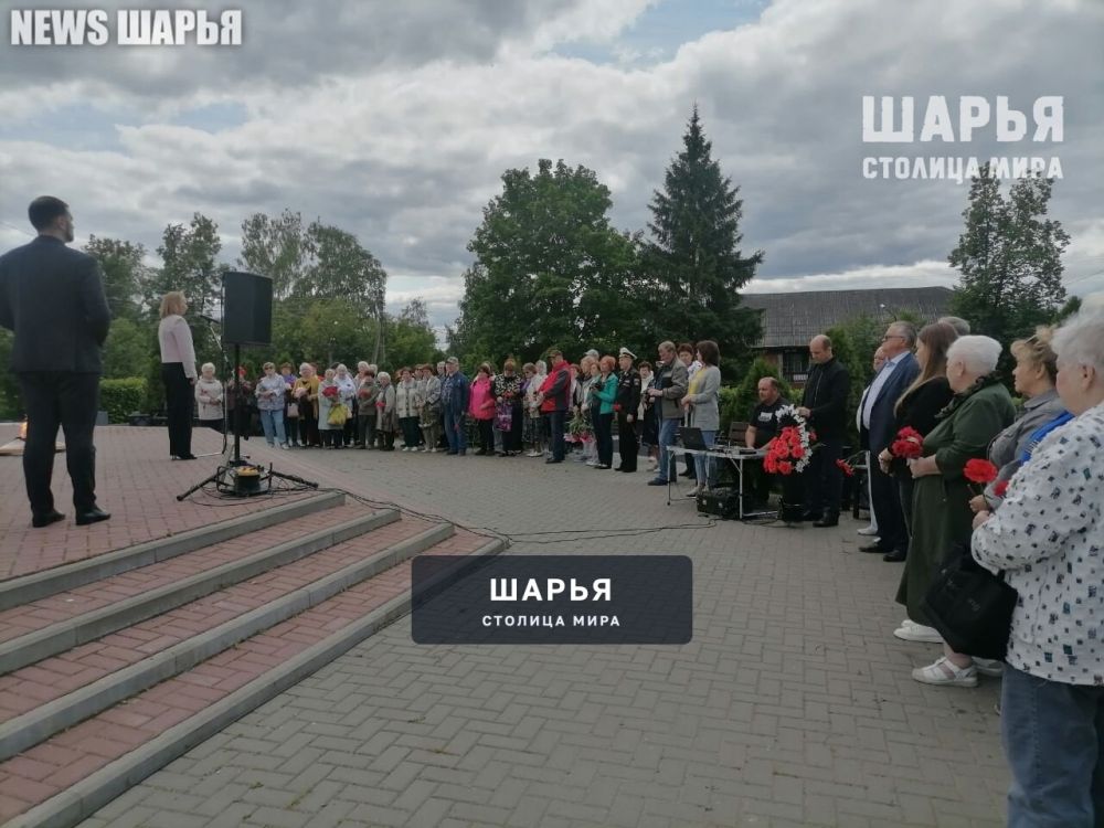 В Шарье почтили память павших в годы Великой Отечественной войны в День памяти и скорби — Шарья — фото 2