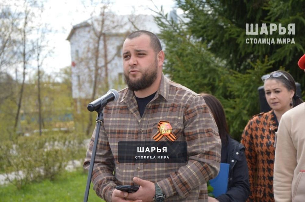 В Шарье открыли памятник участникам специальной военной операции — Шарья — фото 7