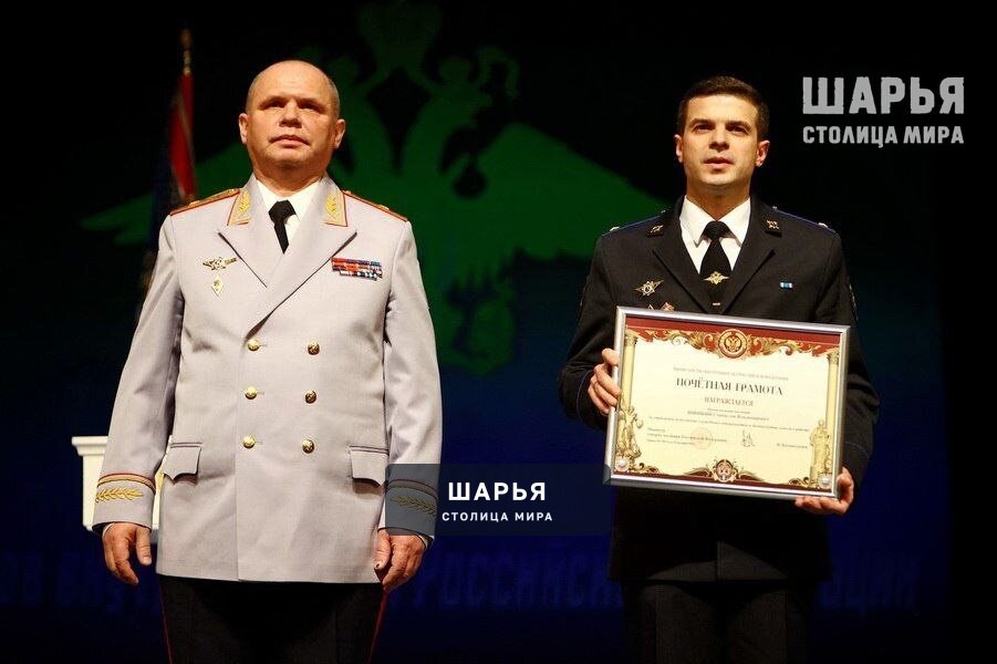 Сотрудники полиции отмечены ведомственными наградами — Шарья — фото 4