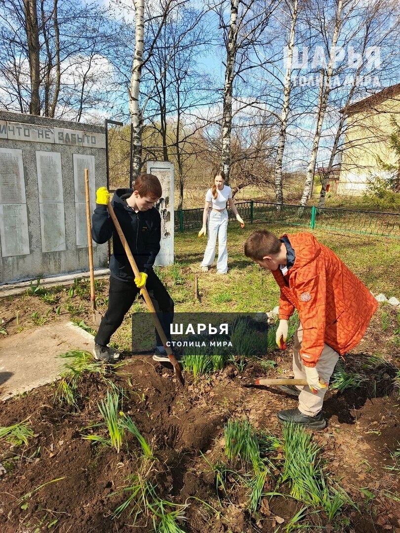 Ремонт Обелиска погибшим воинам в годы Великой Отечественной войны в Николо-Шанге стартовал — Шарья — фото 7