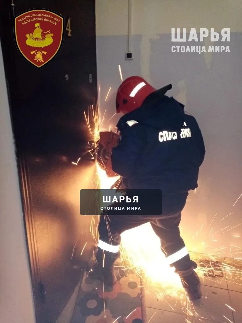 Крепкий сон ребенка стоил родителям новой двери — Шарья