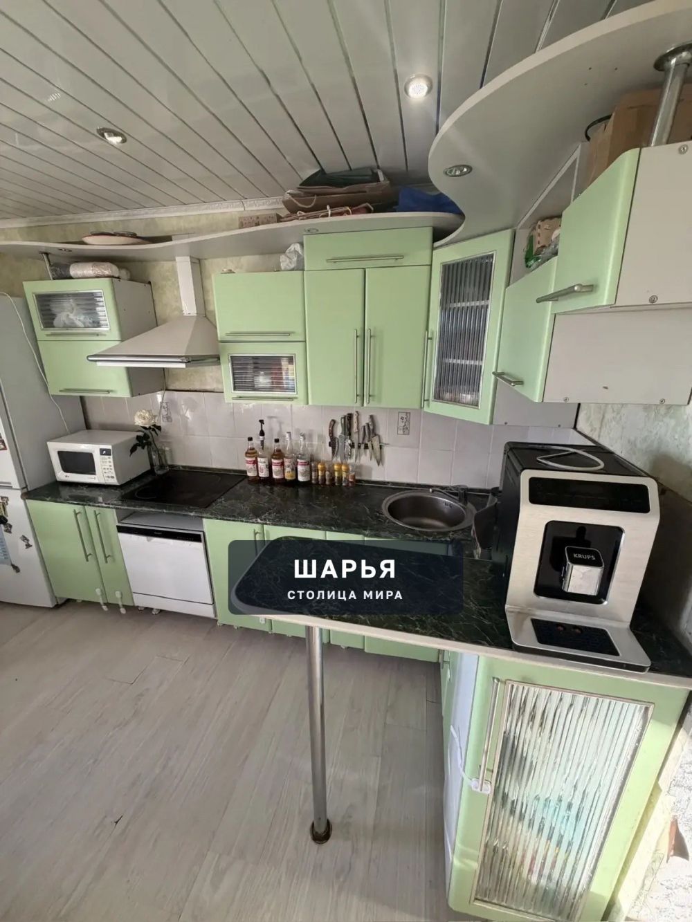 Угловой кухонный гарнитур с барной стойкой, плитой, вытяжкой, раковиной, микроволновой печью… — Шарья — фото 4
