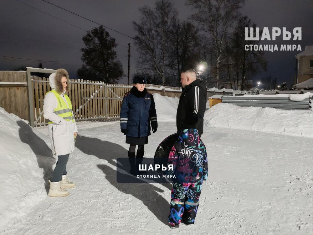 "Родительский патруль" напомнил шарьинцам о безопасном поведении на дороге — Шарья