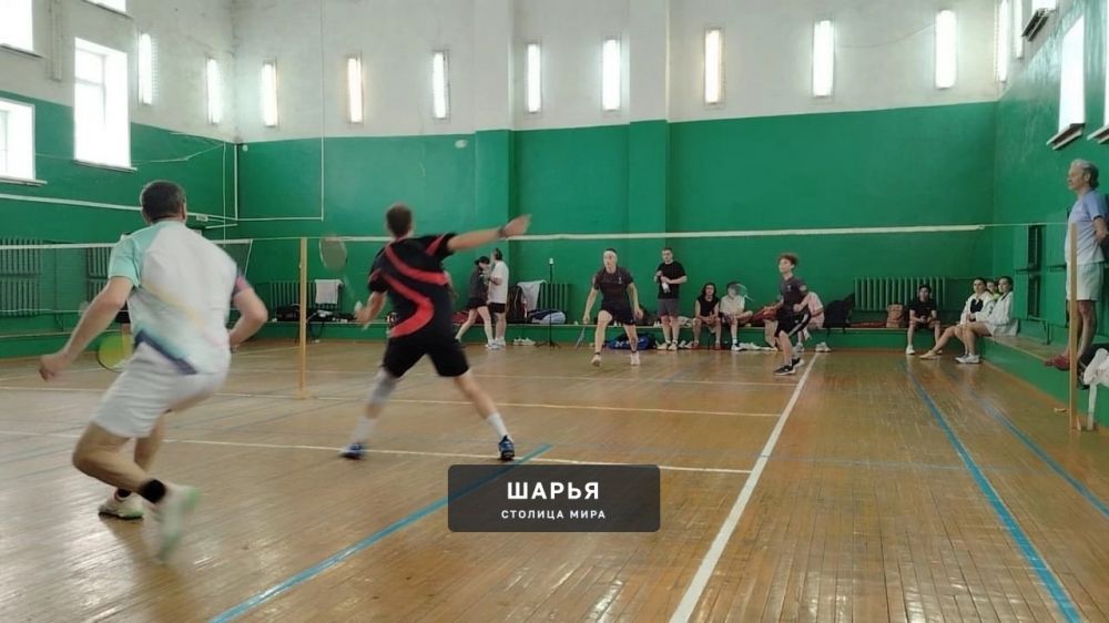 МЕЖРЕГИОНАЛЬНЫЕ СОРЕВНОВАНИЯ ПО БАДМИНТОНУ В ЧЕСТЬ МЕЖДУНАРОДНОГО ОЛИМПИЙСКОГО ДНЯ ПАМЯТИ… — Шарья — фото 4