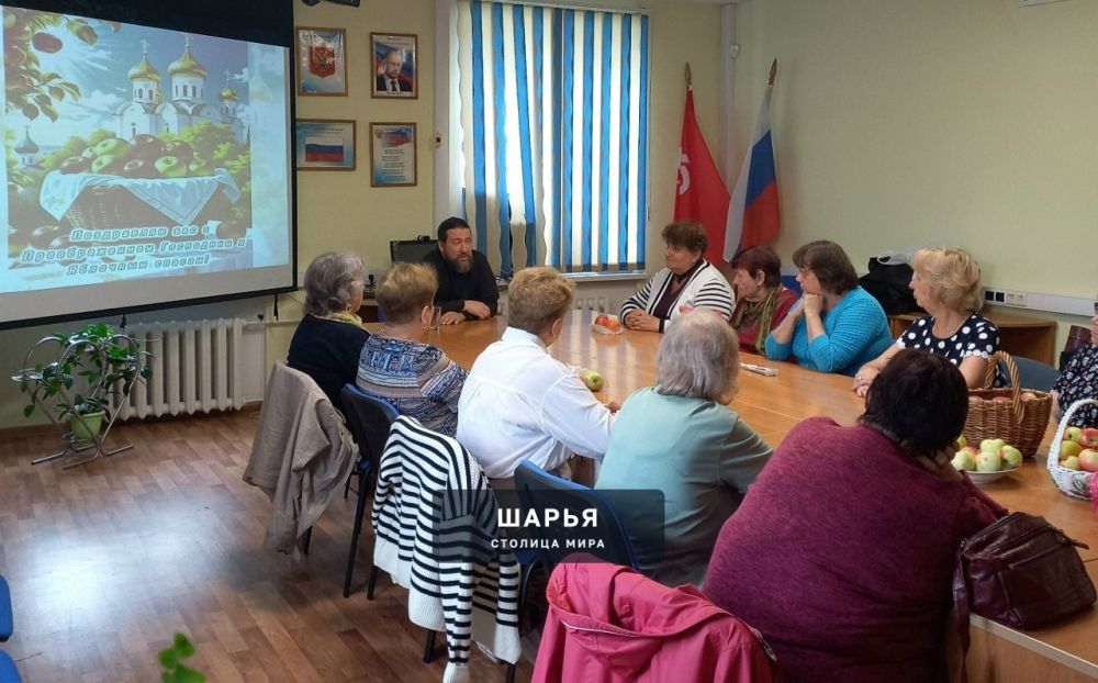 На минувшей неделе шарьинцы старшего поколения беседовали со священником — Шарья