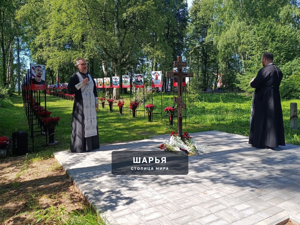 Отслужили литию по жизнь свою отдавшим на поле брани воинам — Шарья — фото 7