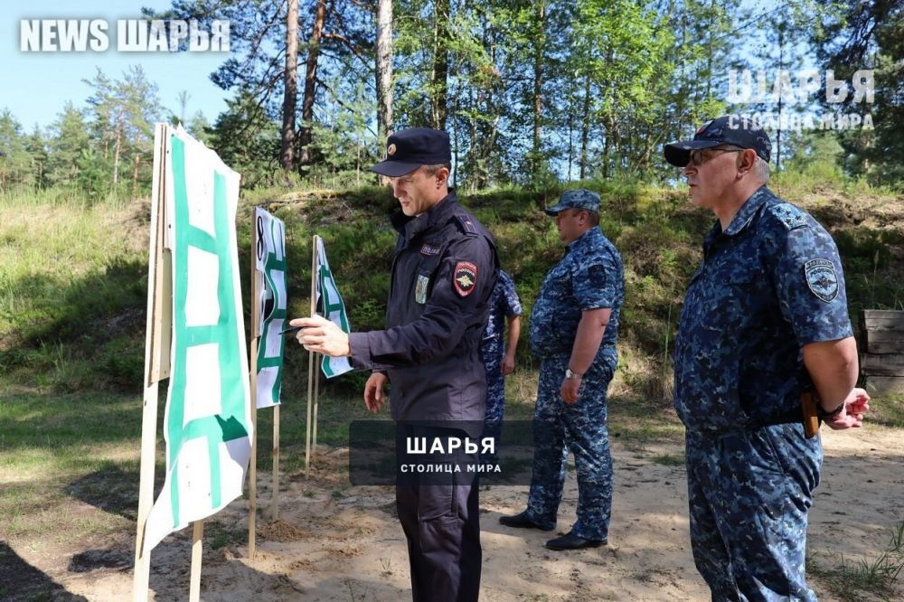Полицейские усовершенствовали навыки обращения с оружием и знания новых технологий — Шарья — фото 3