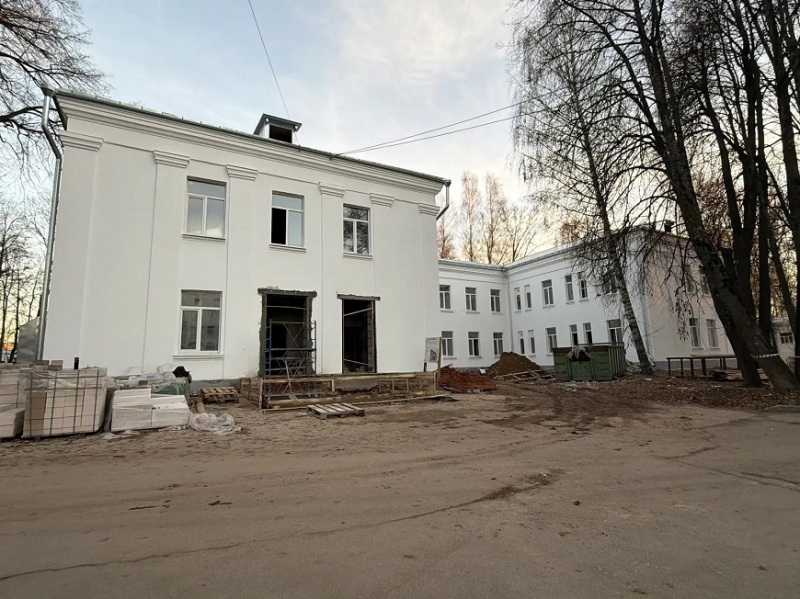 В Костроме прошло выездное совещание по реконструкции эндокринологического центра
