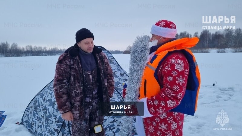 Дед Мороз специального назначения поздравил рыбаков с Новым годом — Шарья