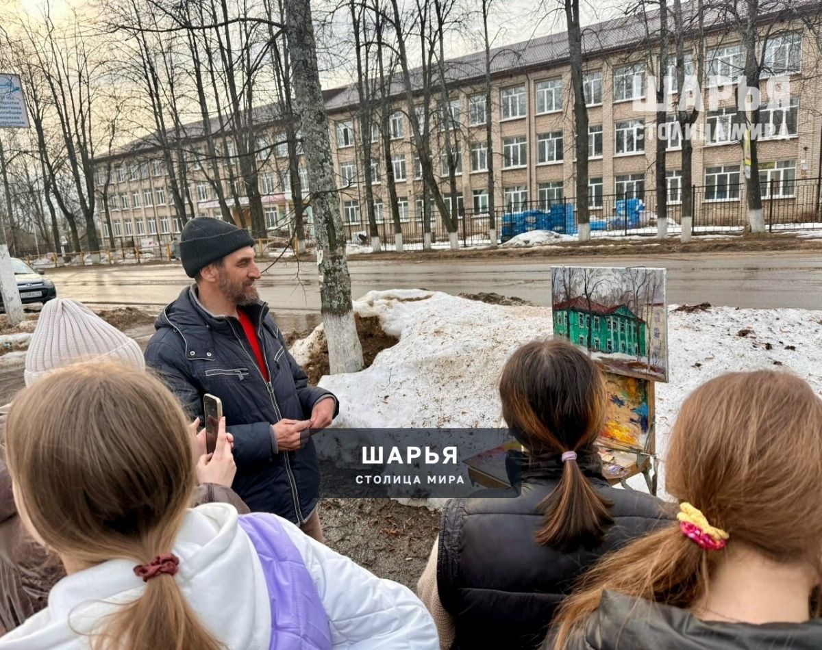 Юные художники Шарьи учатся у мастеров — Шарья