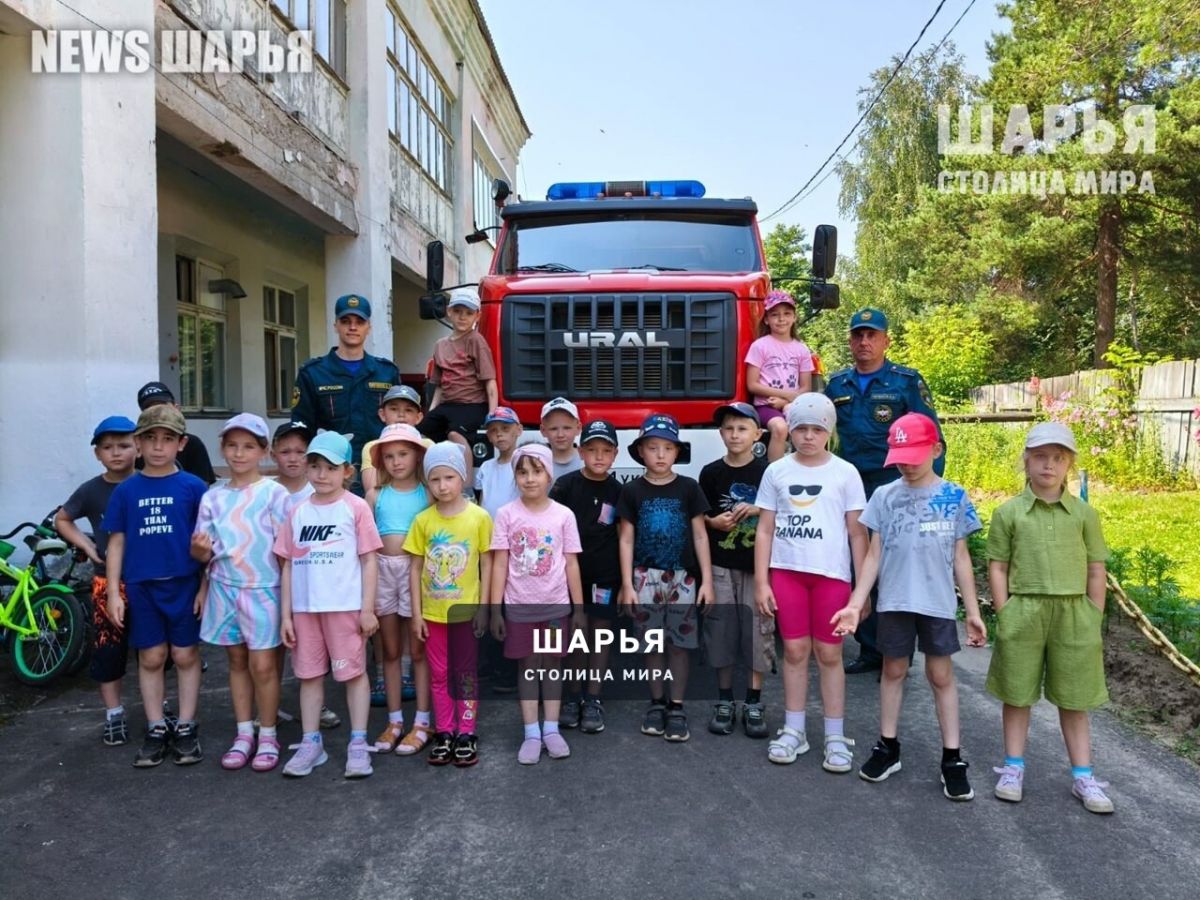 Спасатели-огнеборцы приехали в гости к дошколятам — Шарья