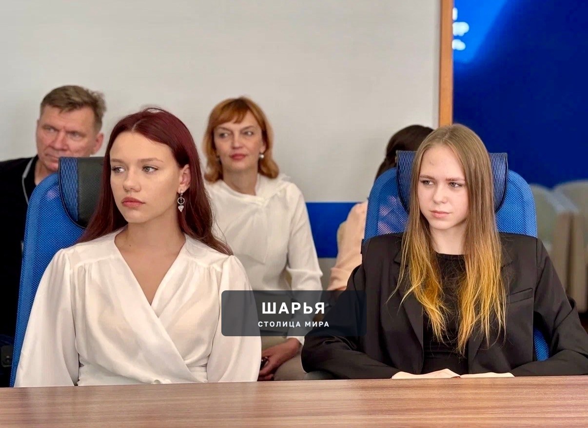 Обе стобалльницы по ЕГЭ - выпускницы школы №7 — Шарья